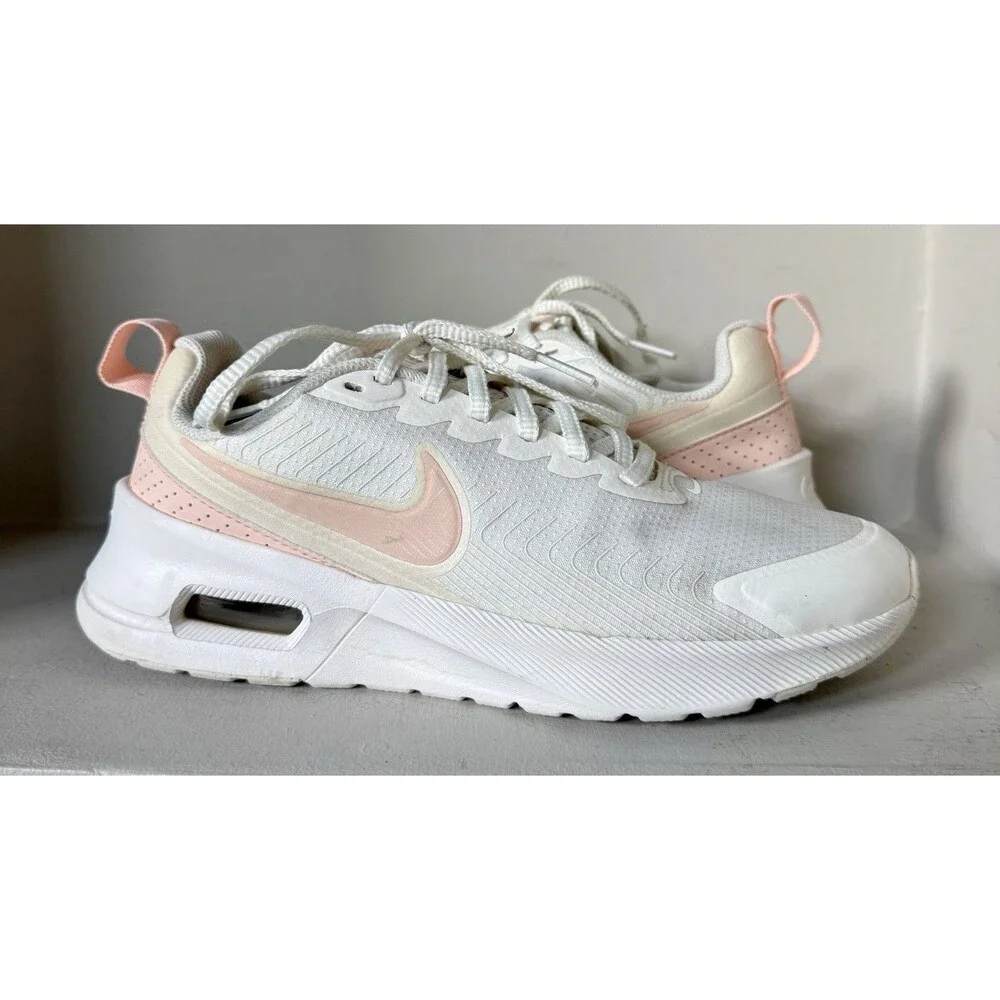 Woman's Athleisure Nike Air Max Nuaxis Sneaker Size 8 Cream White Peach